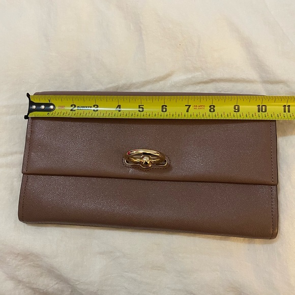NWOT REBECCA MINKOFF Mauve Clutch with Gold Hardware - Picture 11 of 12